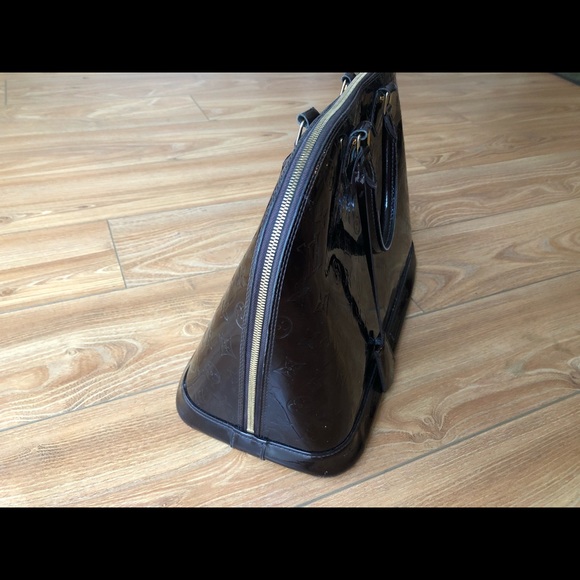 Authentic Louis Vuitton Alma PM - Picture 8 of 12